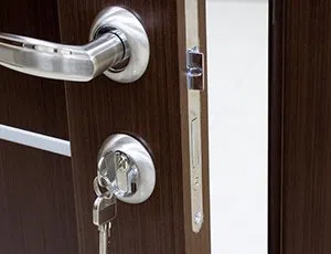 Lock Locksmith Tech Chicago, IL 312-288-7675 - eviction-locksmith-services