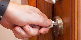 Lock Locksmith Tech Chicago, IL 312-288-7675 Lock Locksmith Tech Chicago, IL 312-288-7675 - ignition-repair
